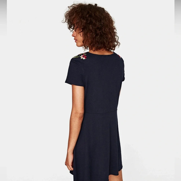 ZARA Womens Dress Size Small Navy Blue Knit Floral Embroidered Faux Wrap - Picture 4 of 12
